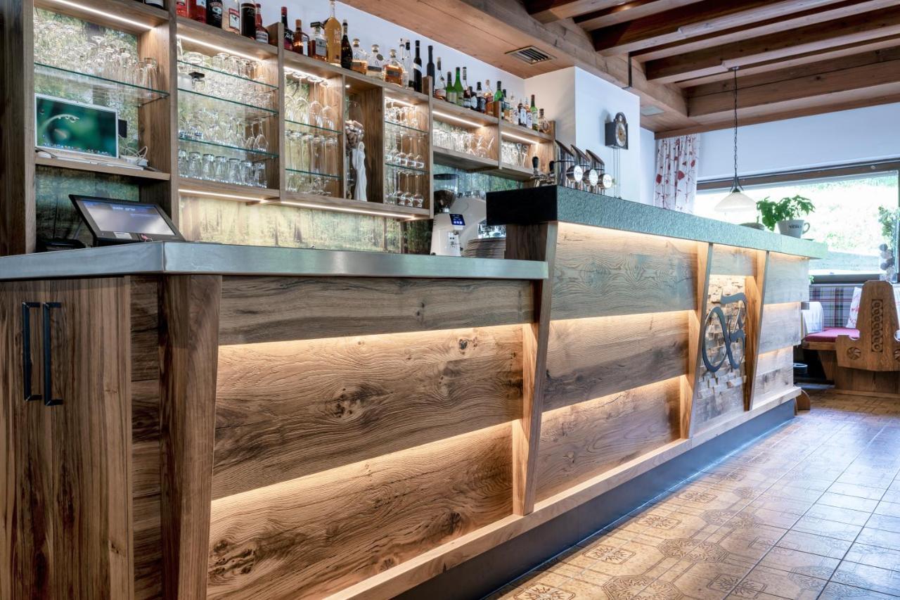 Cafe-Restaurant Bettina Hotell Ellmau Exteriör bild
