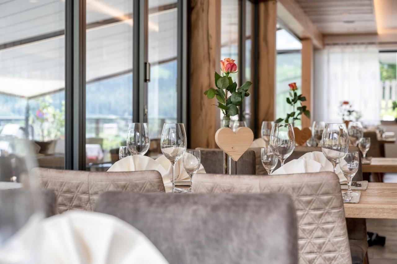 Cafe-Restaurant Bettina Hotell Ellmau Exteriör bild